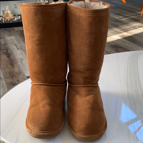 Bearpaw boot